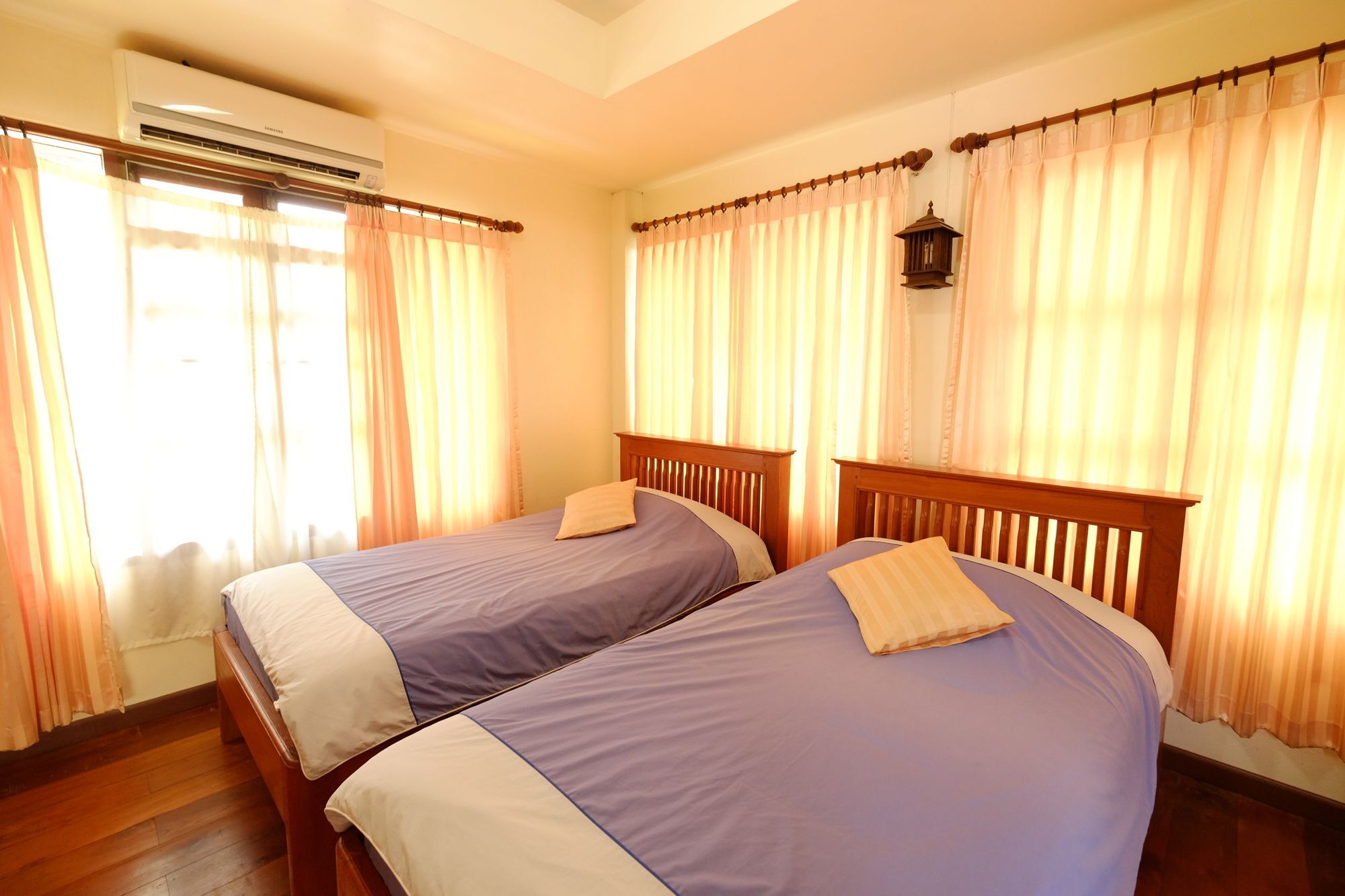 Huen Kham Kong Guesthouse Mae Sariang Exterior foto