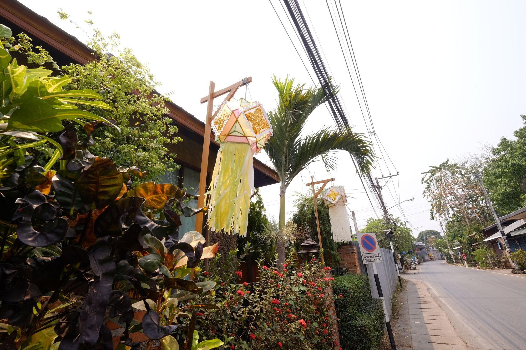 Huen Kham Kong Guesthouse Mae Sariang Exterior foto